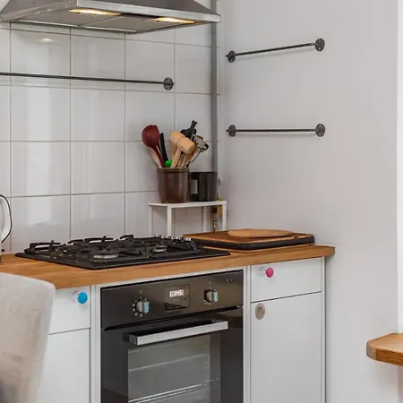 Apartment Bialobrzeska 30 By Homeprime *