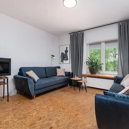 Bialobrzeska 30 By Homeprime * Warschau